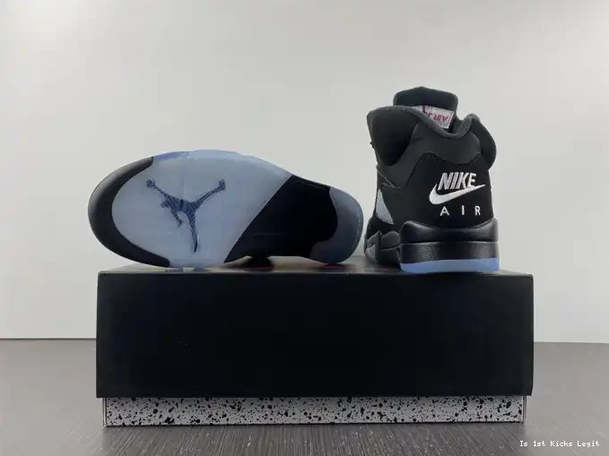 Metallic 845035-003 5 (2016) Retro Jordan Black 0611
